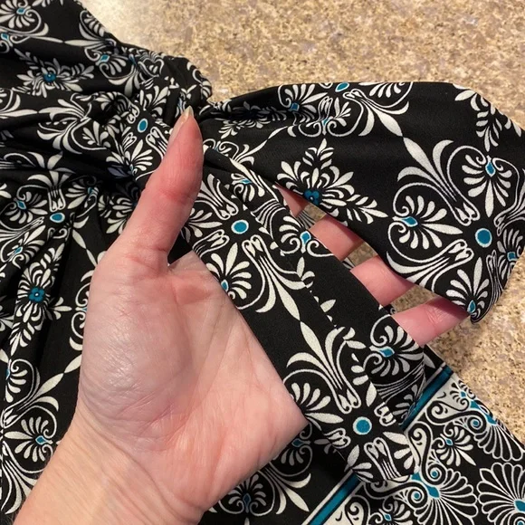 Max Studio Dress Small With Cute Tie! Black Turquoise and White - Picture 8 of 16